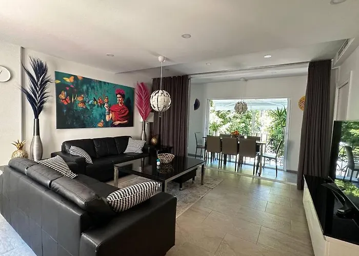 Casa Frida Puerto Banús&private Parking * Marbella