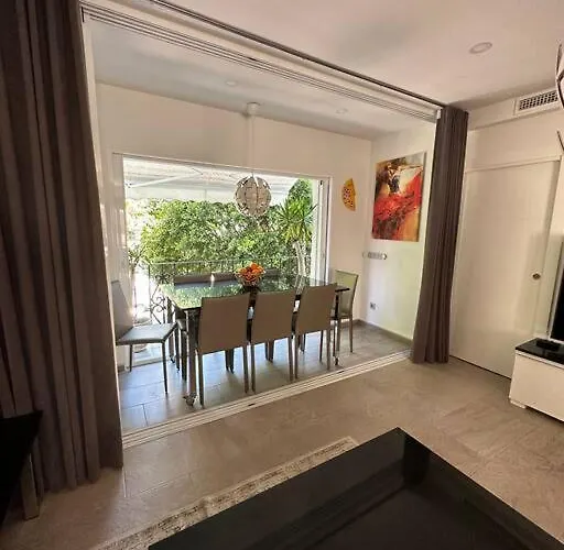 Casa Frida Puerto Banus And Private Parking Appartement