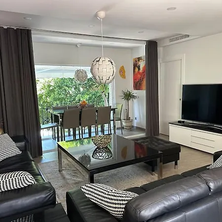 Casa Frida Puerto Banus And Private Parking شقة ماربيا