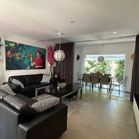 Casa Frida Puerto Banús&private Parking * Marbella